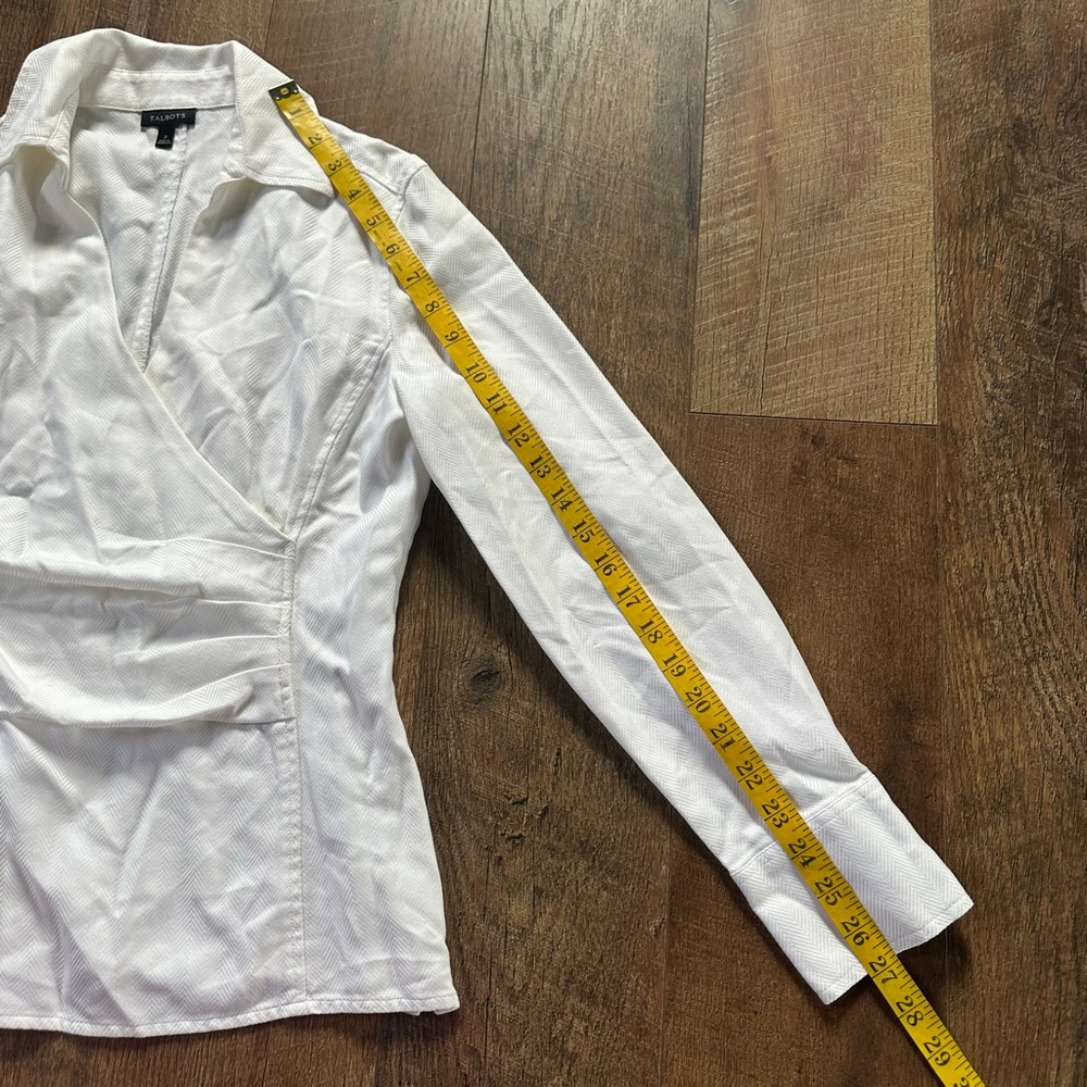 Women's Talbots White Herringbone Wrap Blouse Size 2 - Picture 5 of 9